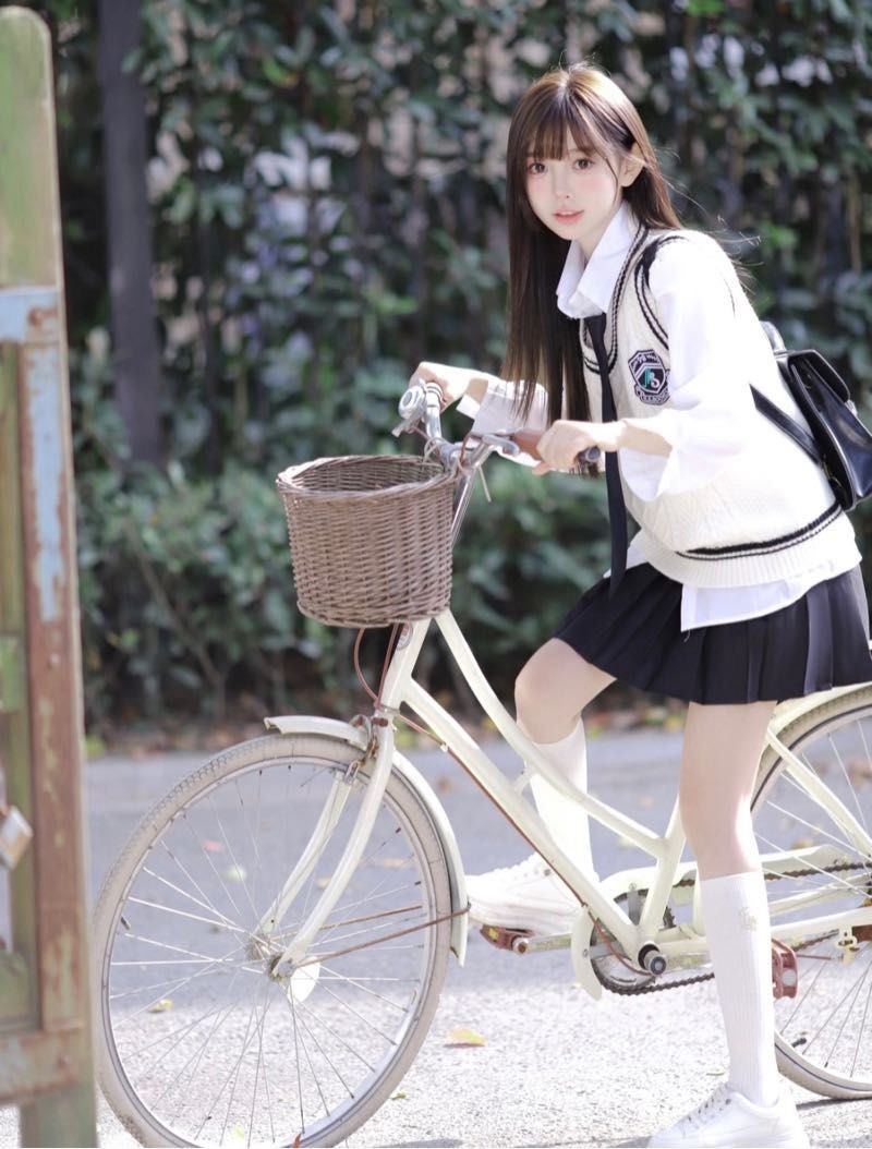 46b132ae3daeecadc24d796e11517471-size-800x1054-1773474249667.jpg